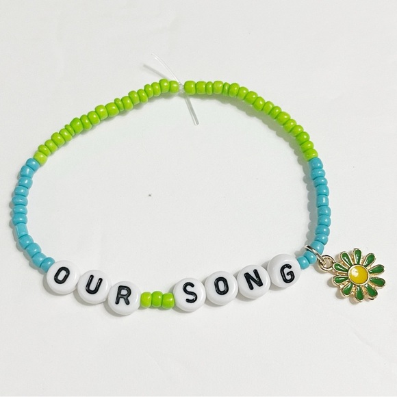 Taylor Swift Eras Tour Friendship Bracelet Debut Our Song - Picture 1 of 1
